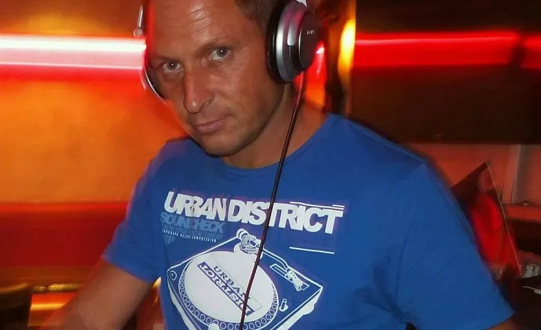 Friends.zone with Deacon Frost Jr. & CEEE & Freunde, Partys / Electronic / EDM, Minimal Bar