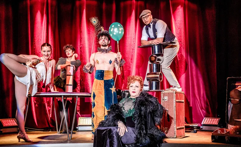 Event-Image for 'GOLDEN TIMES &ndash; Variet&eacute;-Dinnershow im historischen Eichenkran'