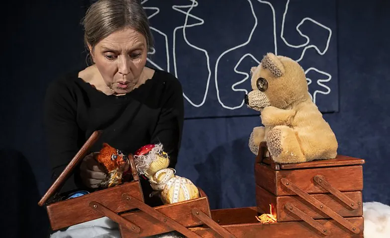 Es klopft bei Wanja in der Nacht