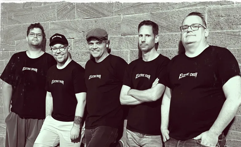 Rockkonzert der Gruppe Electric Chicken