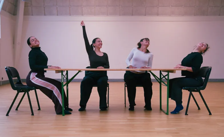 Event-Image for 'Leocadie Company: &laquo;Daring to be Ourselves&raquo;'