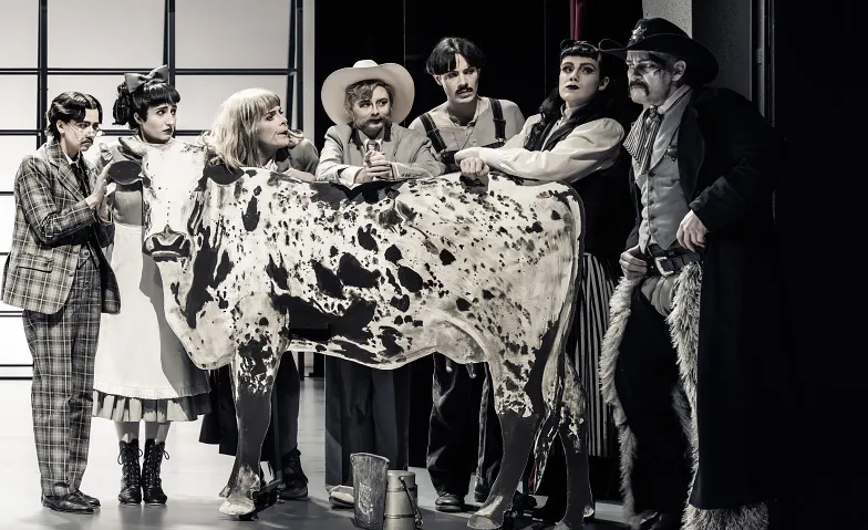 Der zerbrochne Krug, Theater & Bühne / Theater, Luzerner Theater