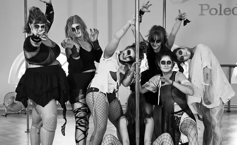 Halloween Special: Heels & Chair, Partys / Halloween, Poledance Schule Berlin