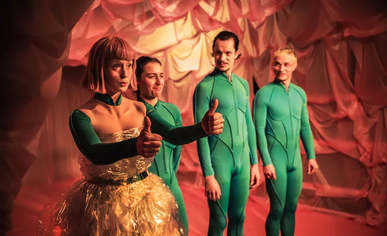 Event-Image for 'HERZ AUS POLYESTER'