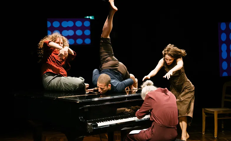 Event-Image for 'Hidden Heartache &ndash; ein Musiktheater in &shy;K&ouml;rpersprache'