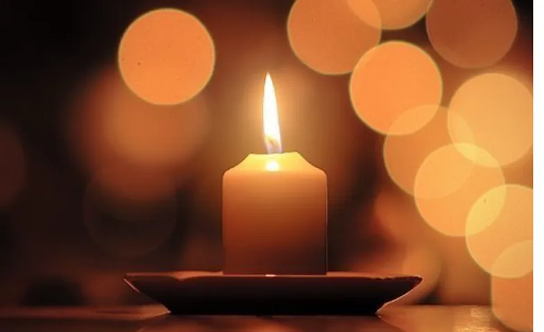 Candlelight- Yoga
