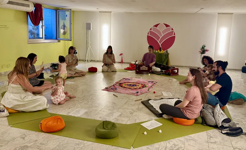 Parent & Toddler Kirtan, Events for children / Babies, nandalayoga