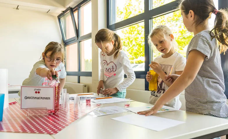 Familienführung mit Erlebnisparcours bei Lichtenauer