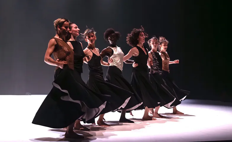Land of Hope, Tanz / Tanzshow, L'Octogone, Théâtre de Pully