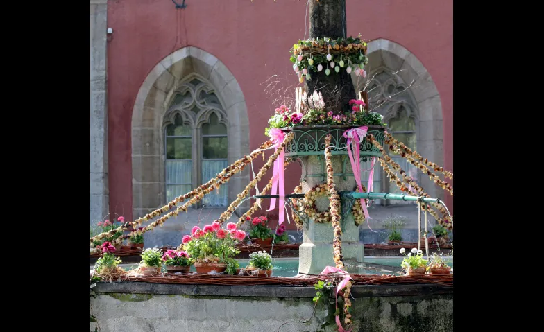 Osterbrunnen Laufenburg – in Dankbarkeit geschmückt, Loisirs & Excursions / Excursion, Altstadt Laufenburg