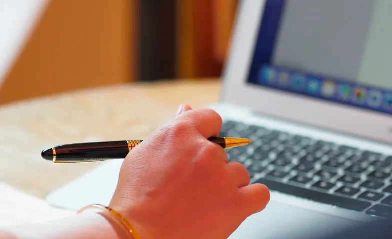 Arbeitsrecht im Alltag: Was darf mein Arbeitgeber?, Kurse & Seminare / Recht, Webinar (Link zur Teilnahme erfolgt nach Anmeldung, vor Eventbeginn)