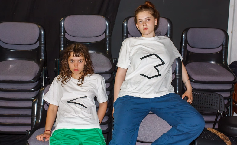 Event-Image for 'kleiner als drei - Theaterst&uuml;ck'