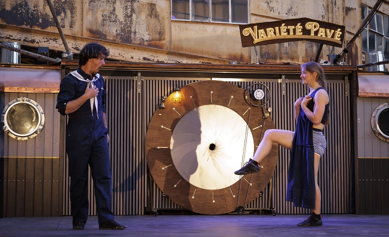 Event-Image for 'Lunautica - Vari&eacute;t&eacute; Pav&eacute;'