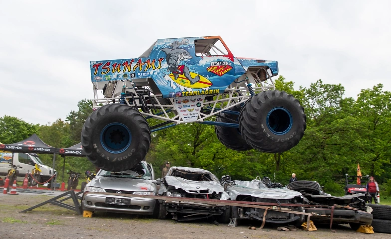 Team Lagrin - Monstertrucks und Stunts