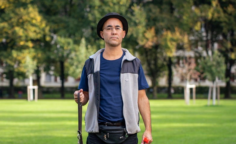 Event-Image for 'Simon Chen &laquo;Er will nur spielen&raquo;'