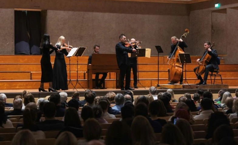 VIVALDI - Die vier Jahreszeiten - Philharmonie der Solisten