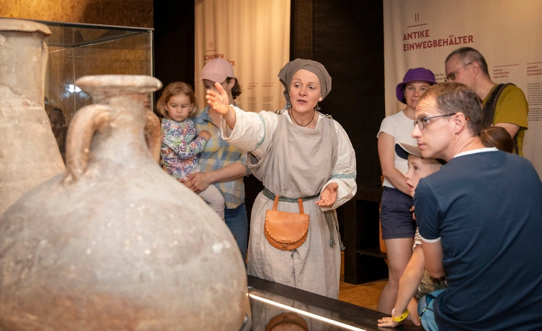 Event-Image for 'Das perfekte Dinner: Ein szenischer Rundgang f&uuml;r Familien'