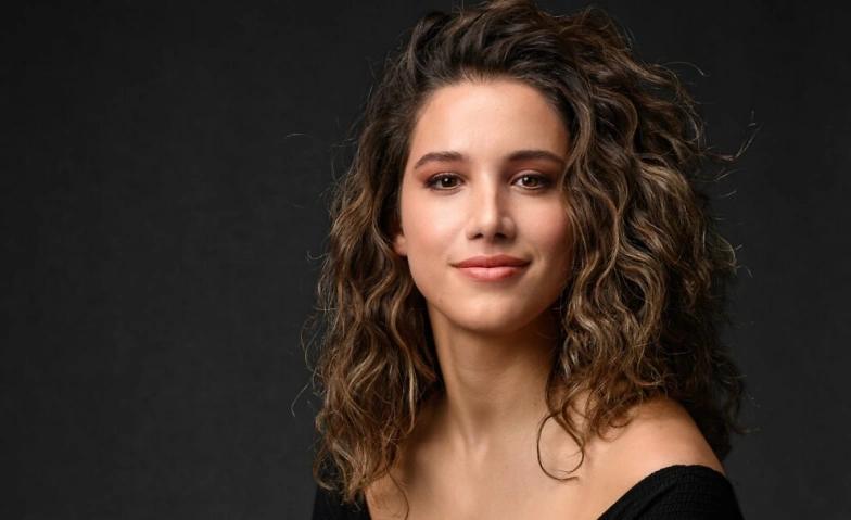 Alma Naidu – Voice & Piano