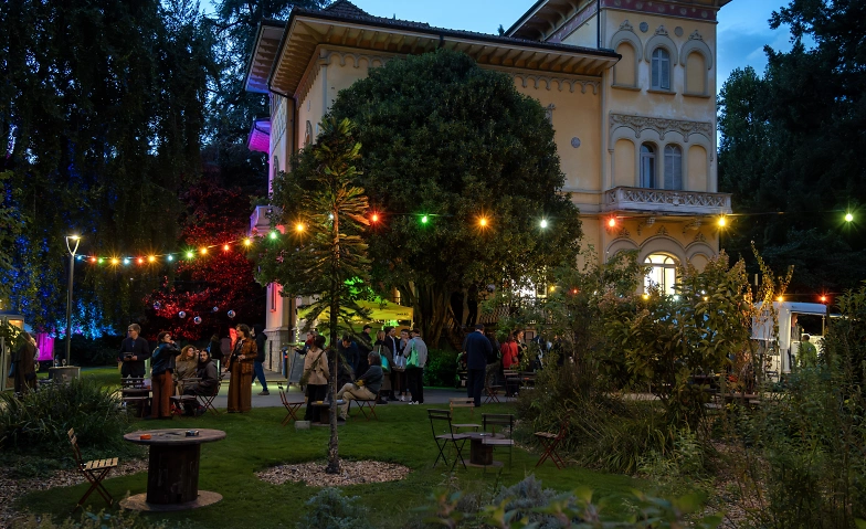 6th biennale svizzera del territorio - Handle with Care