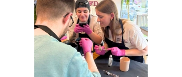 Event-Image for 'Candle Making - Duftkerzen herstellen'