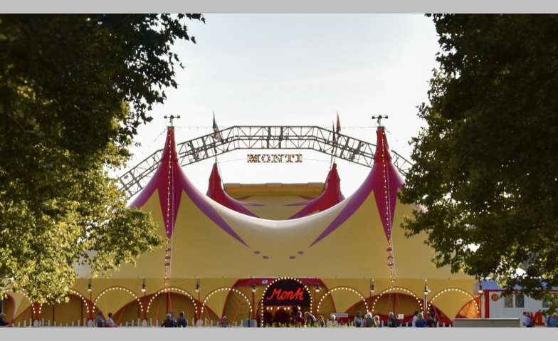 Circus Monti - Poussière d'étoiles