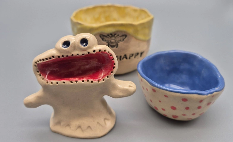 Event-Image for 'T&ouml;pferkurs: H&auml;nde im Ton &ndash; Ein Eltern-Kind-T&ouml;pferkurs'