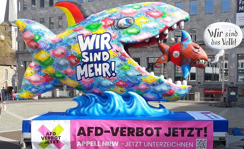 NRW Appell AfD Verbot.jetzt-Übergabe  115.000 Unterschriften