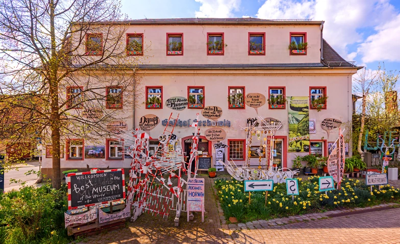 Letzte Ausfahrt Lügenmuseum