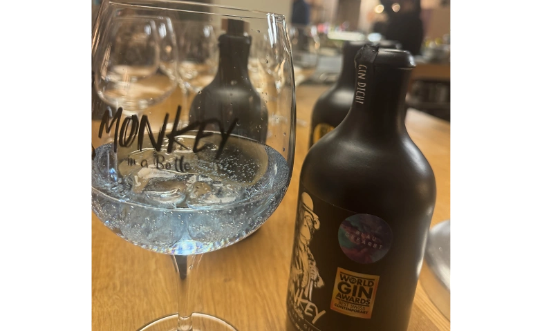 Kochen mit Gin von "Monkey in a Bottle" aus Aarau