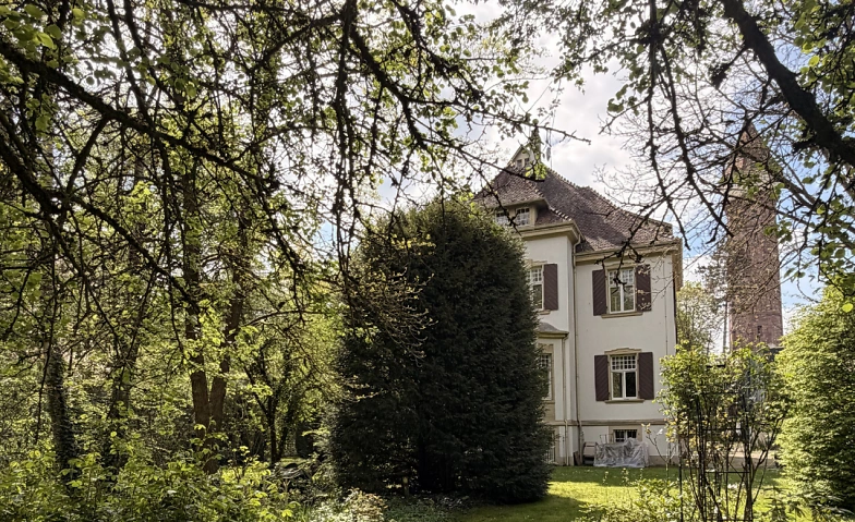 Outdoor-Yoga Karlsruhe im Privatpark