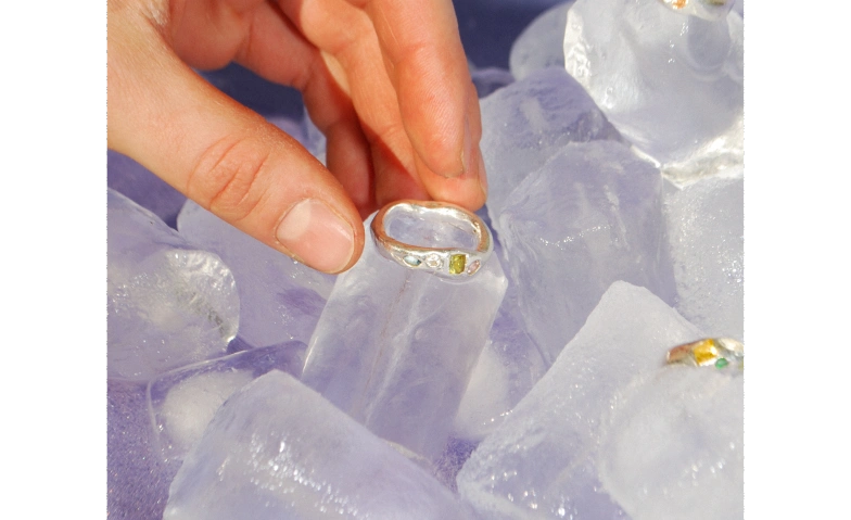 Event-Image for 'Ring Ring, Hello? (DE) mit Alis Luks'