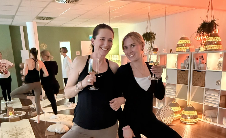 Event-Image for 'Yoga & Wein'