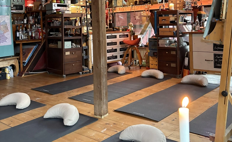 Event-Image for 'Yoga & T&ouml;pfern im Atelier in Bretten'