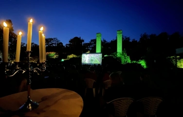 Event-Image for 'Sommernkinonachtstraum am Klausberg - Ziemlich beste Freunde'