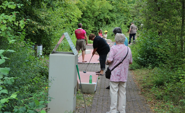 Minigolf spielen in der Telli