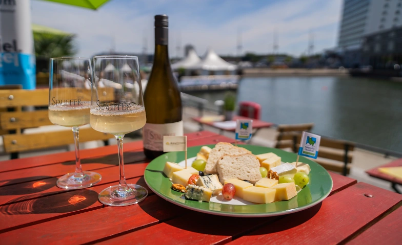 Käse trifft Wein
