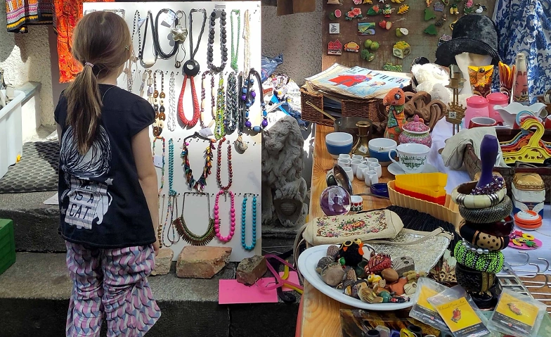 Krempel de Luxe Flohmarkt in Weddinger Inspektor Villa