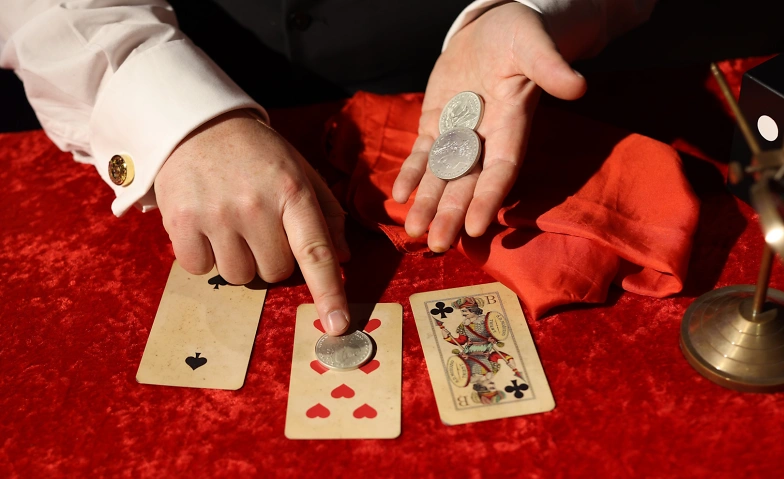 Event-Image for 'Kleine Wunder - Doppelsolo f&uuml;r 2 Zauberer'