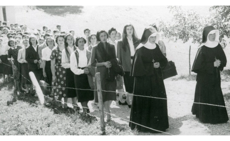Event-Image for '&Ouml;ffentliche F&uuml;hrung durch die Wechselausstellung &laquo;Gesicht ze'