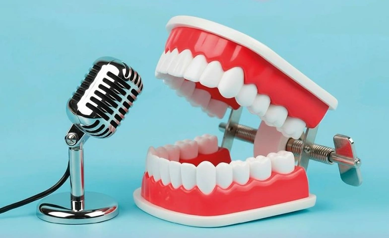PowerPoint - Karaoke mit Fabian Rütsche & Benjamin Heutschi
