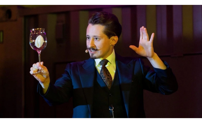 Rafael Scholten - Illusionen in 'Der fanatastische Schatten' KiM &ndash; Kultur in Mogelsberg, Dorfstrasse 16, 9122 Mogelsberg Tickets