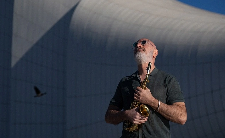 Rain Sultanov - Meditative Musik mit Saxophon und Klavier