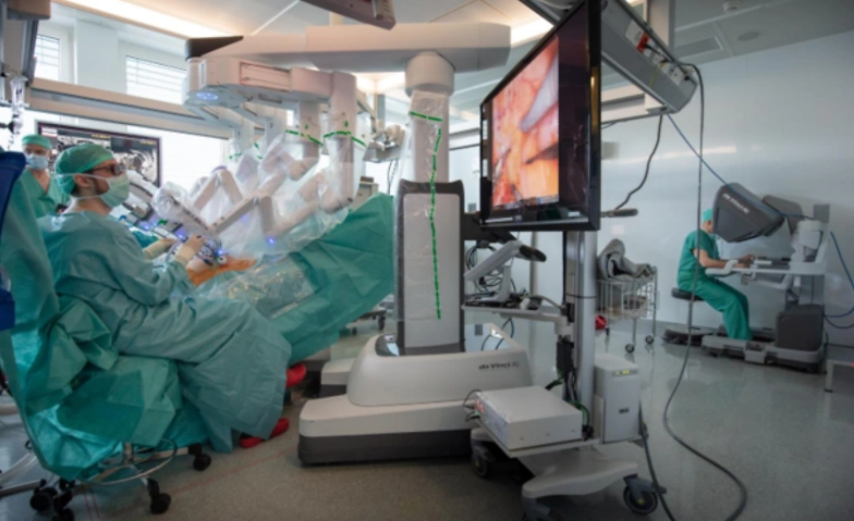 25 Jahre roboterassistierte Operationen in der Urologie