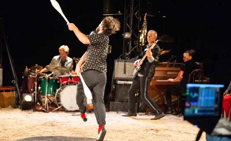 Cie. Roikkuva / Empire of Fools Tickets
