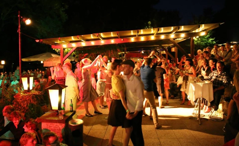 Event-Image for 'Saloppe SalsaTanzAbend - Salsa, Rueda, Bachata, Kizomba'