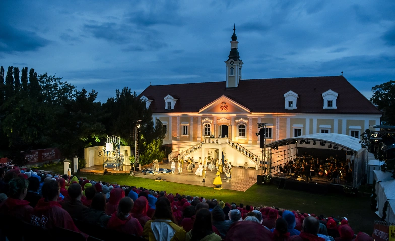 Event-Image for 'HELLO, DOLLY!'
