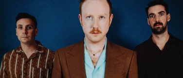 Event-Image for 'Two Door Cinema Club (UK)'