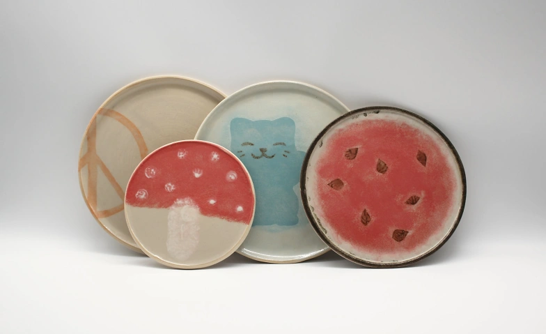 DIY Workshop: Teller mit farbiger Engobe herstellen