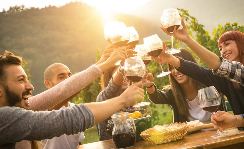 Weinführung & Degustation / Alter 35 - 52 JET Wein in Uetikon am See, Kreuzsteinstrasse 35c, 8707 Uetikon am See Billets