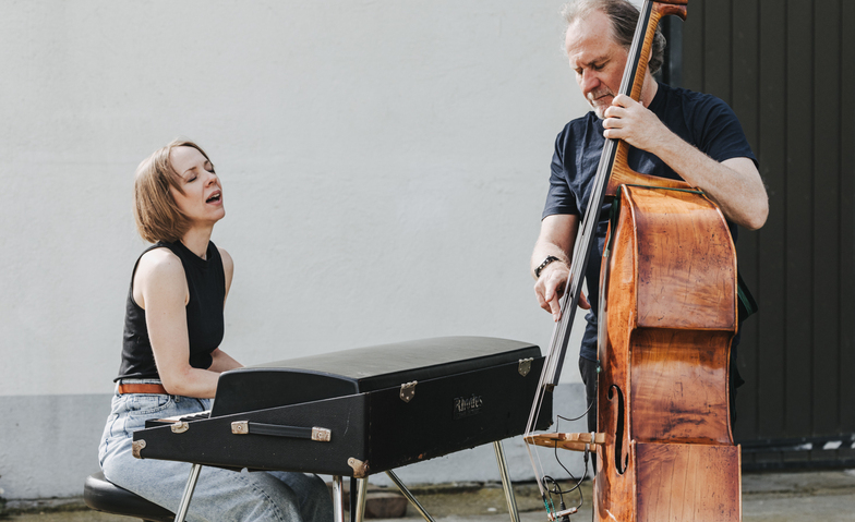 JAZZ BRUNCH with Live Music "Theresia Natter Band"